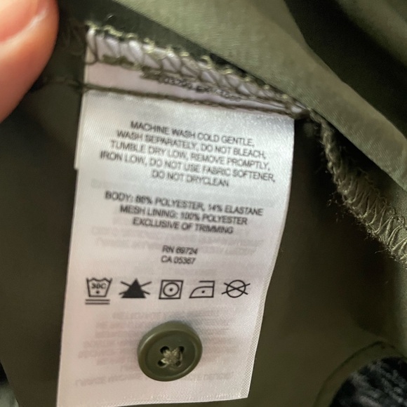 M Columbia olive 🫒 shirt vented shoulder NWOT - Picture 7 of 13